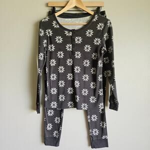 Hearth & Hand Pajama Set Womens M Gray Nordic Snowflake Henley Top‎ & Joggers